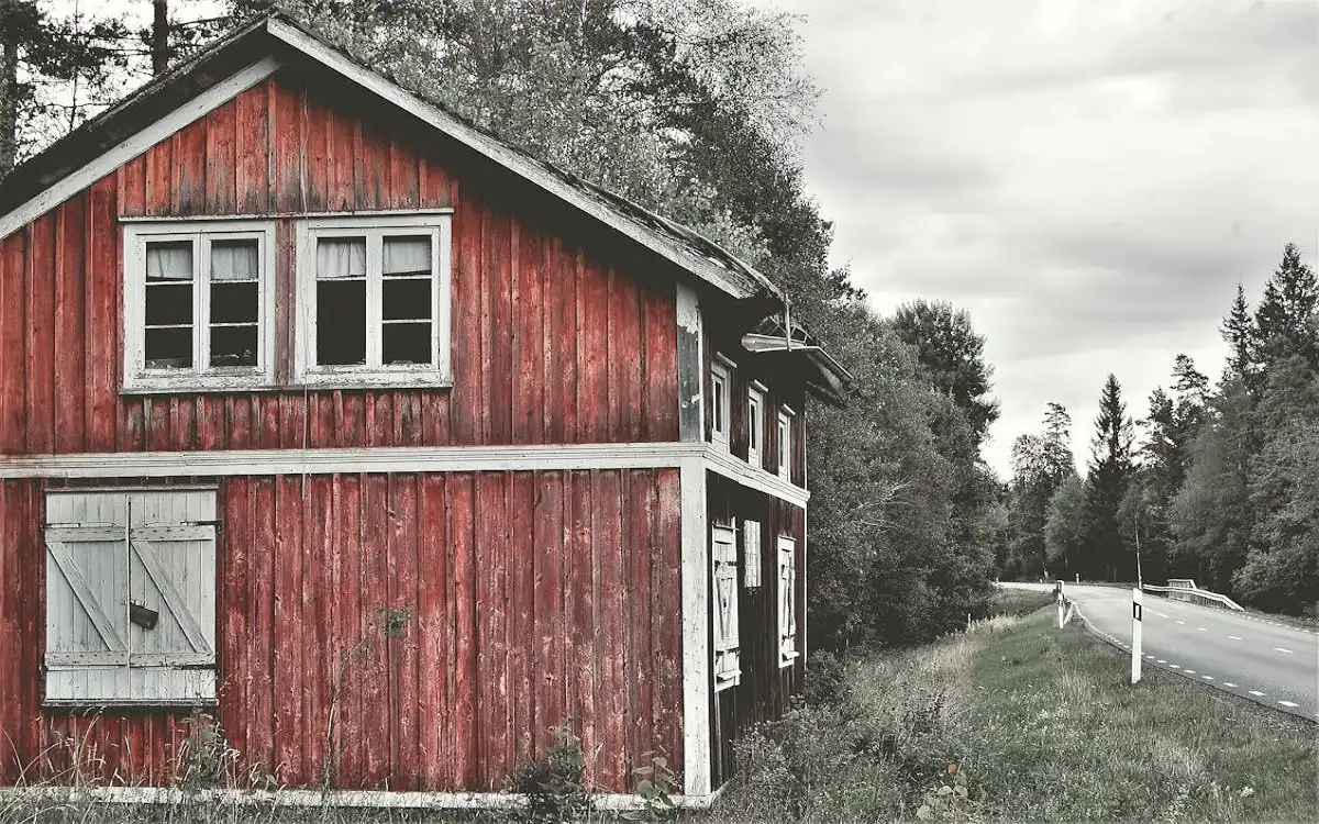 Barn Red